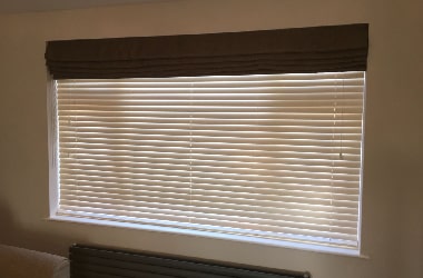 Venetian and Roman Blinds Cleaning